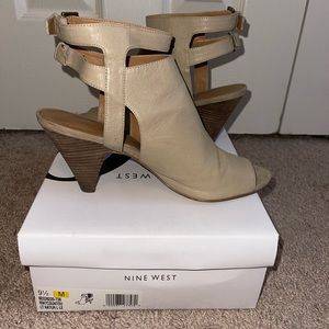 Nine West mules with a heel; nude